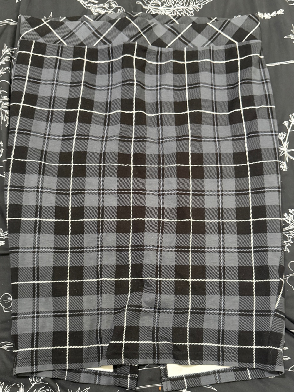 torrid Black and Gray Plaid Pencil Skirt